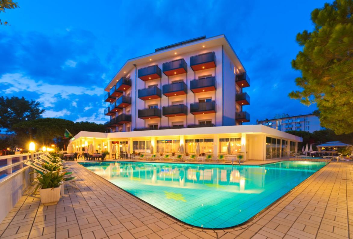 Hotel Gimm Bibione Luaran gambar