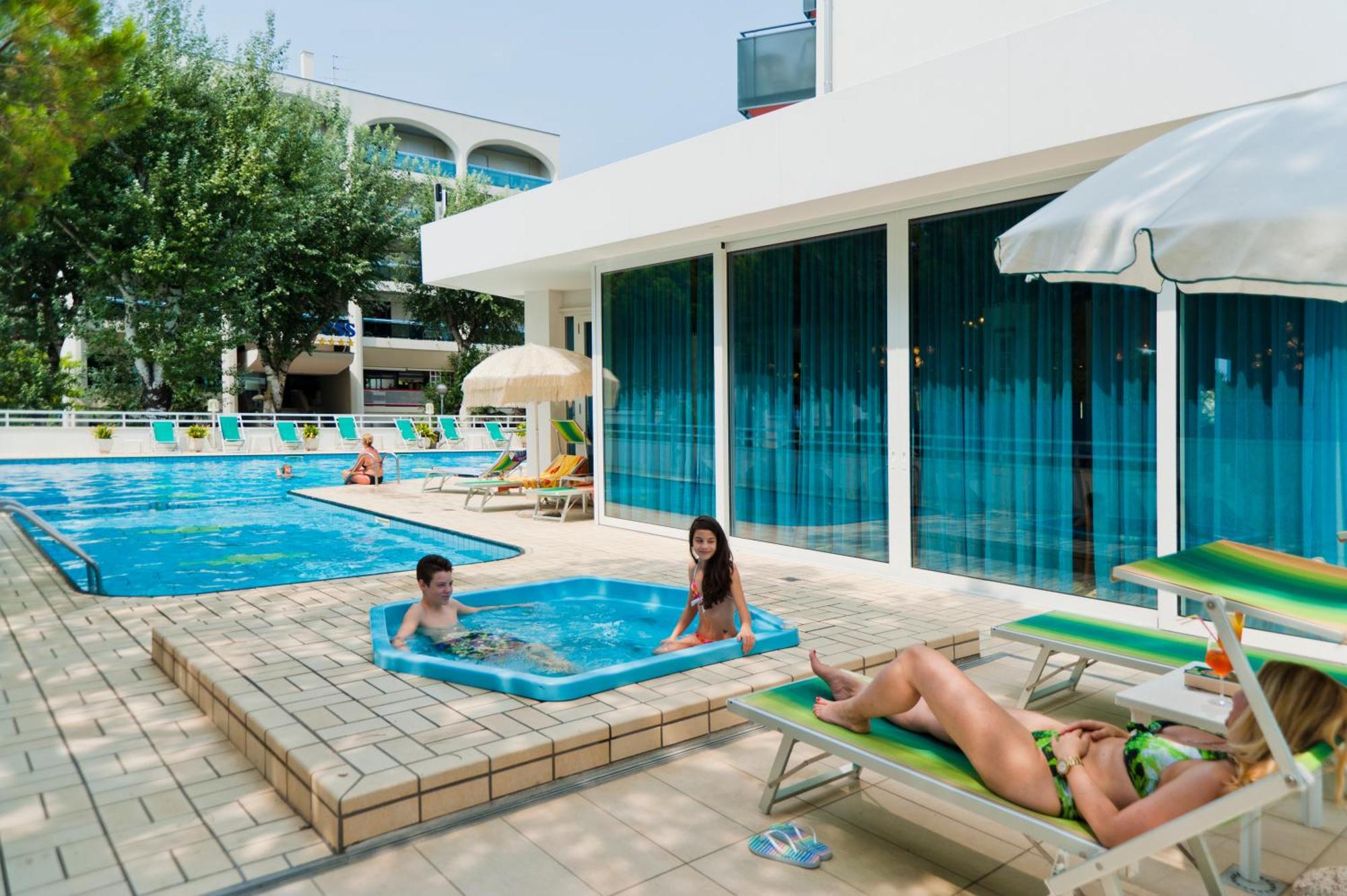 Hotel Gimm Bibione Luaran gambar