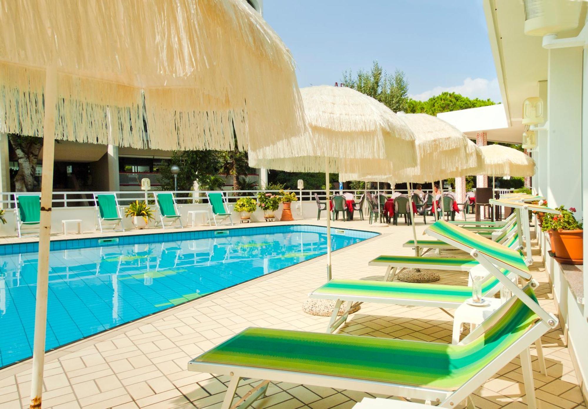 Hotel Gimm Bibione Luaran gambar